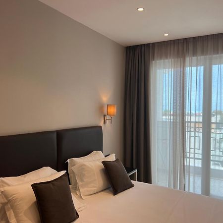 Coastline Luxury Apart Hotel Golem  Εξωτερικό φωτογραφία