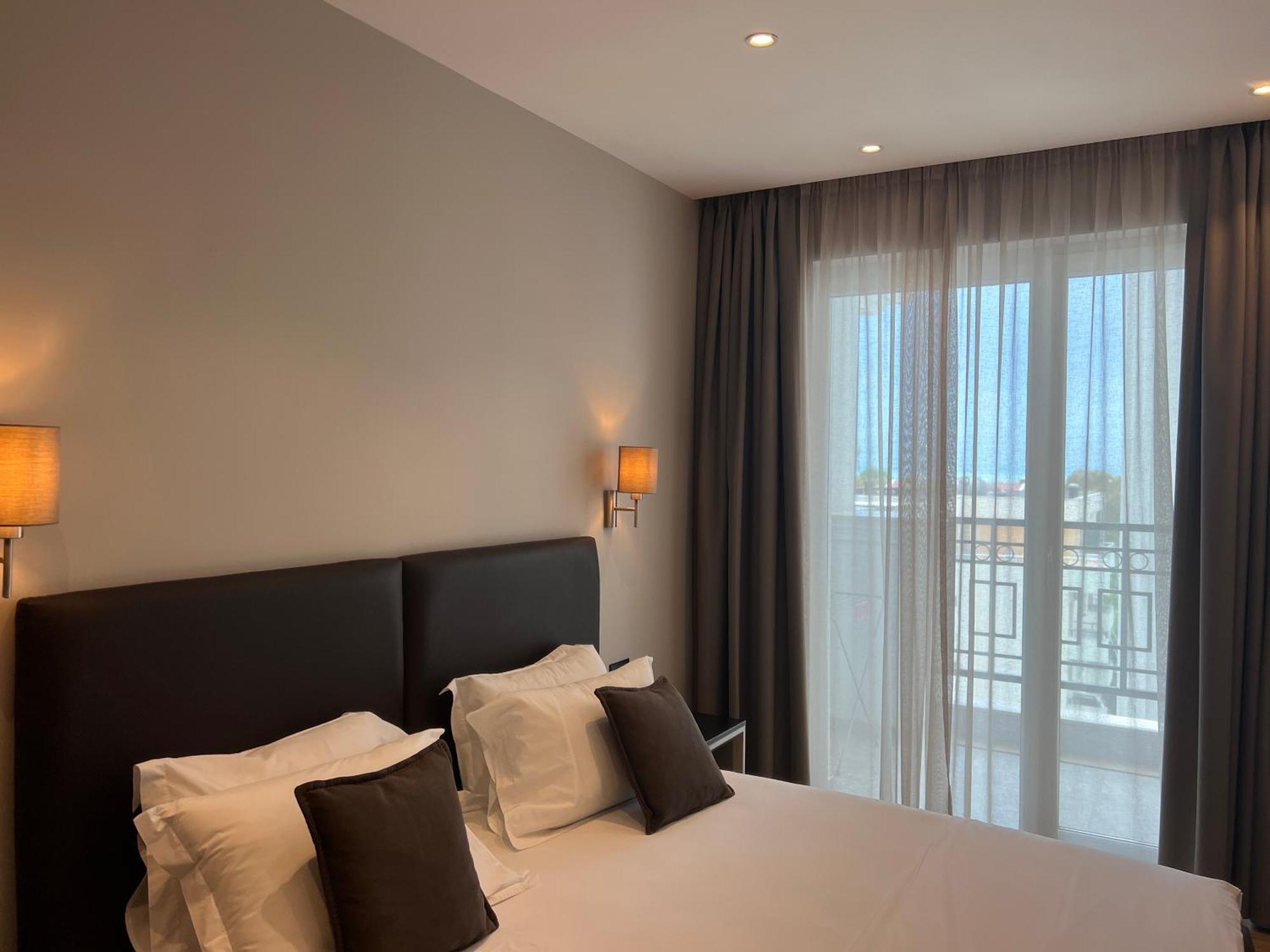 Coastline Luxury Apart Hotel Golem  Εξωτερικό φωτογραφία