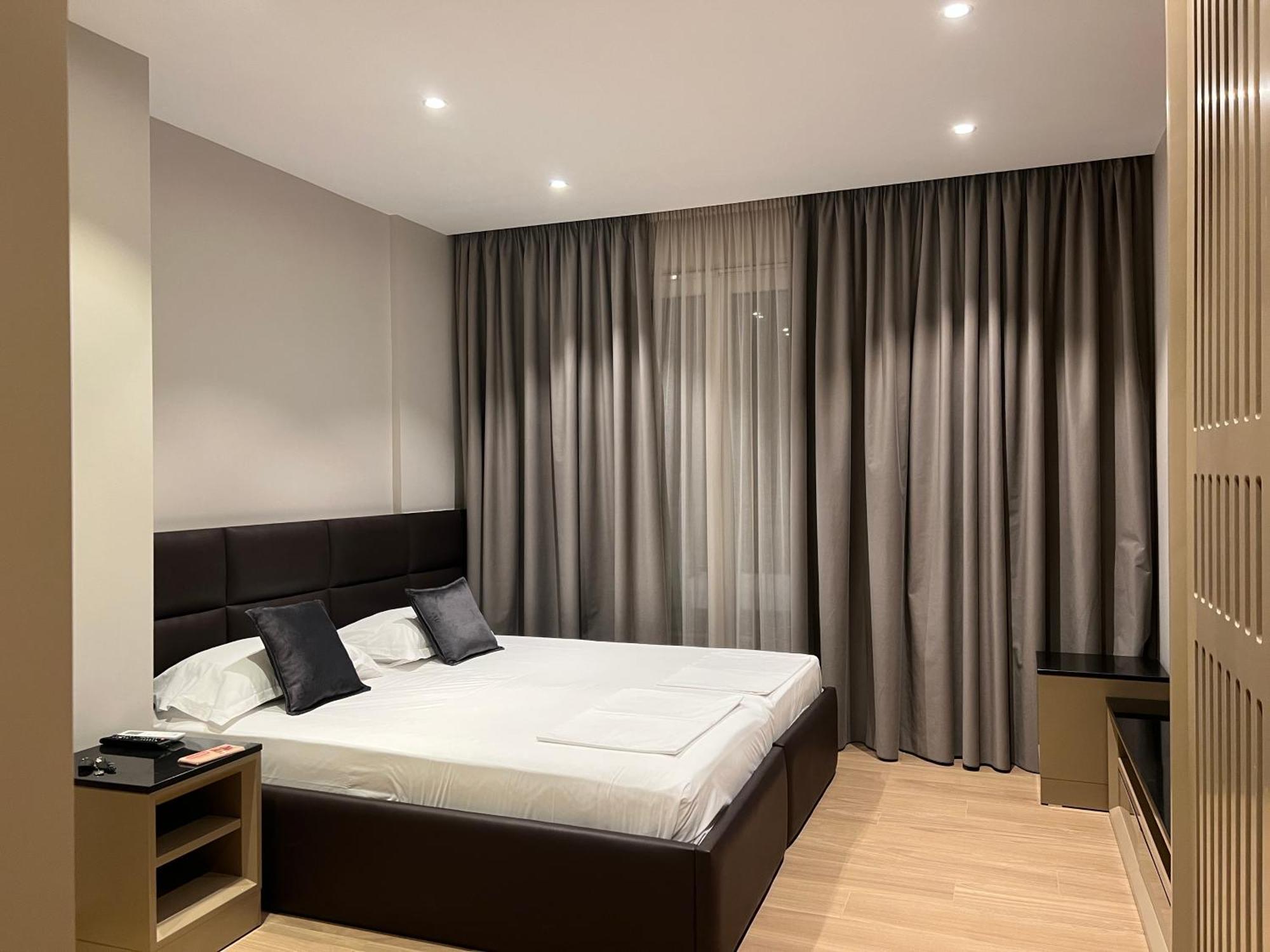 Coastline Luxury Apart Hotel Golem  Εξωτερικό φωτογραφία