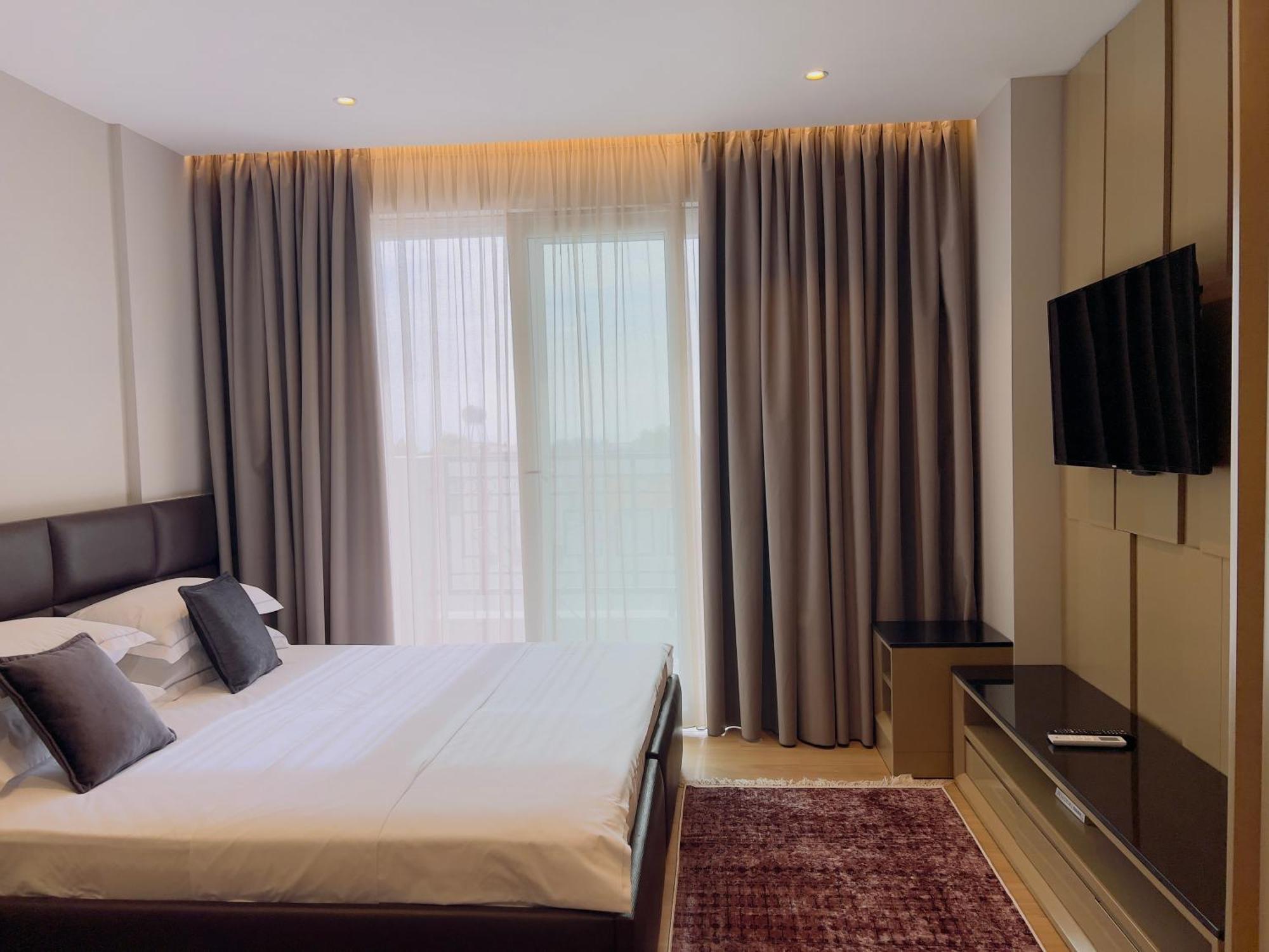 Coastline Luxury Apart Hotel Golem  Εξωτερικό φωτογραφία