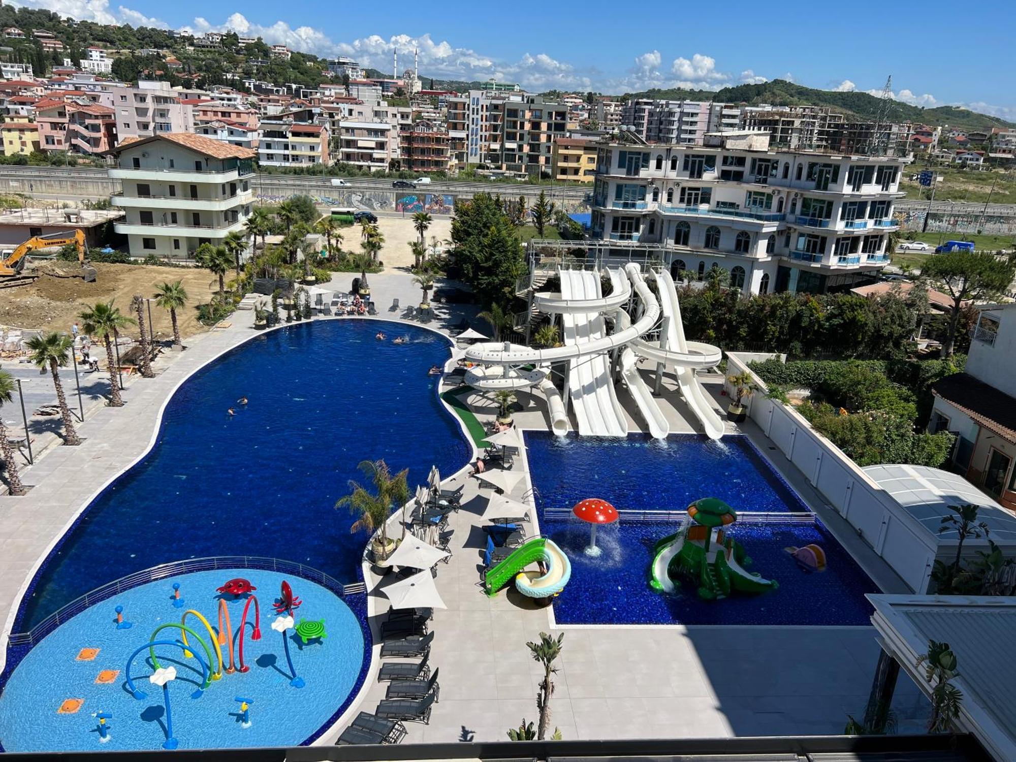 Coastline Luxury Apart Hotel Golem  Εξωτερικό φωτογραφία