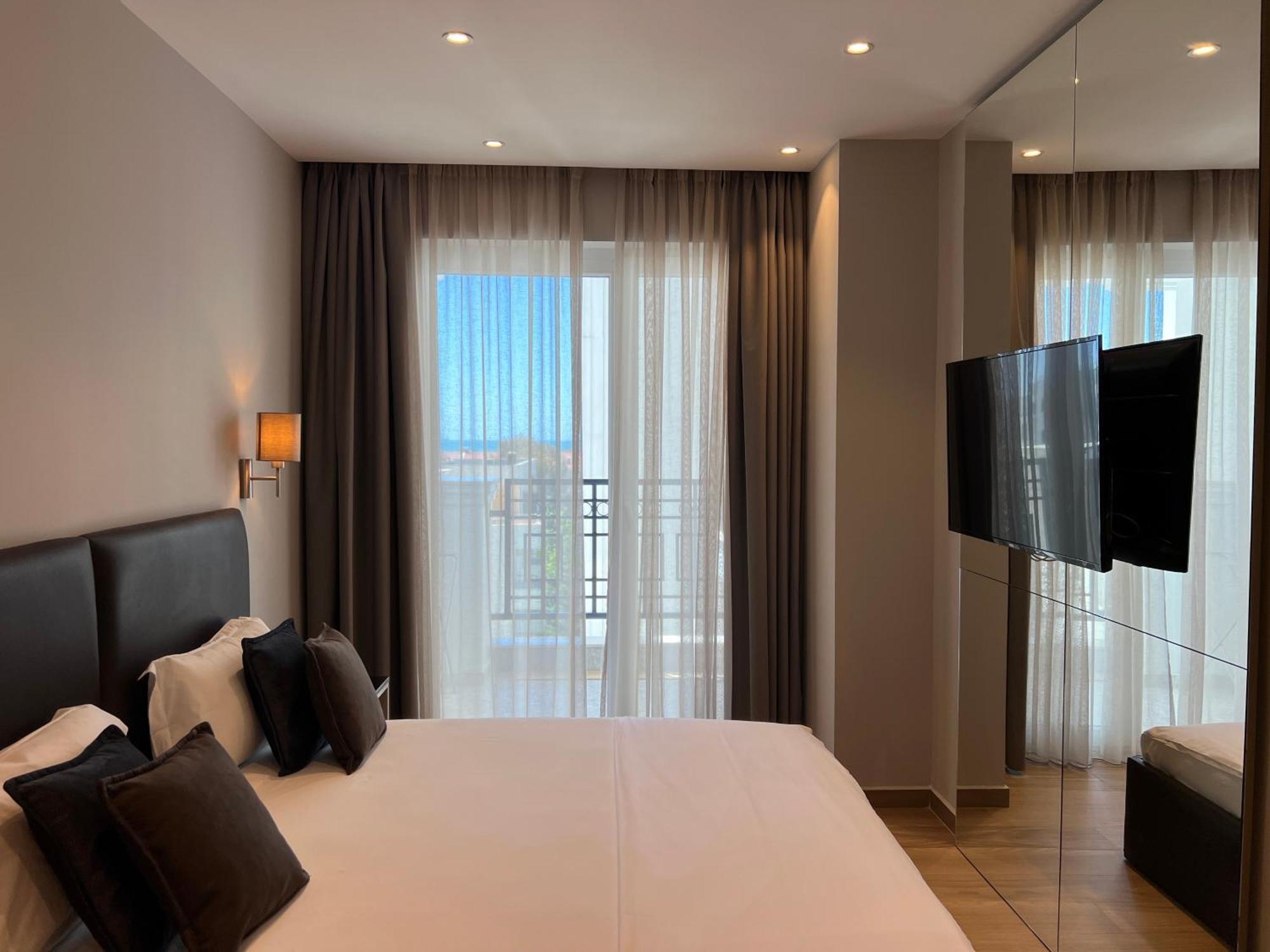 Coastline Luxury Apart Hotel Golem  Εξωτερικό φωτογραφία